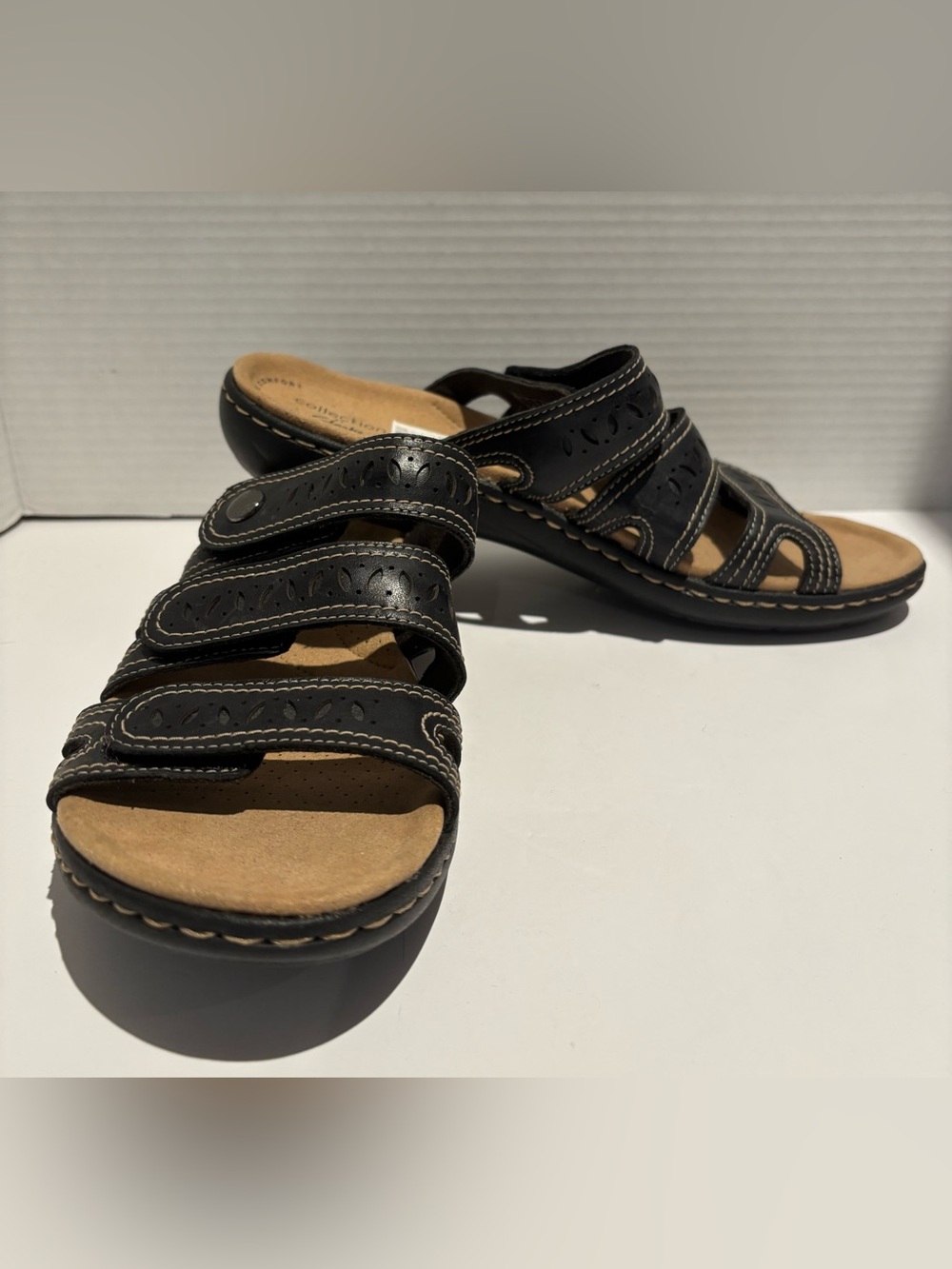 Clarks Leisa Cacti Q Slide Sandals Women’s 9M Black Leather Three Straps New